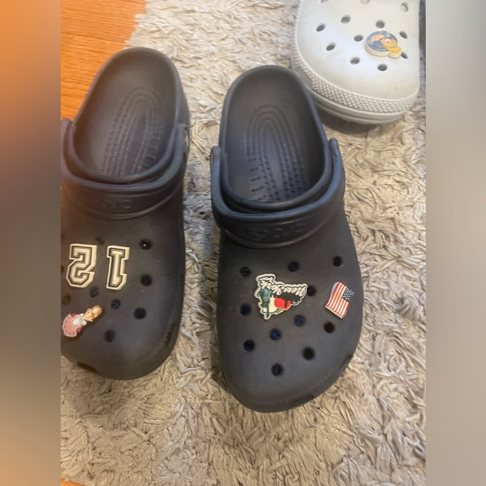 navy crocs